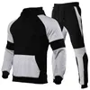 Pantaloni da jogging casual Tute da uomo 2 pezzi Set Primavera con cappuccio + pantaloni Tuta mimetica Abbigliamento sportivo Tute da uomo Abbigliamento G1209