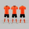 Custom 2021 Soccer Jersey sätter män och kvinnors vuxna orange sportsträning anpassad fotbollskjorta lag uniform 17