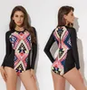 Onepiece garnitury stroje kąpielowe z długim rękawem Kobiety geometryczne patchwork Bodysuit One Piece Surfing Swimsuits PRZEDNIE ZAPIPPER SHASH Guard304G7915434