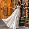 A Line Chiffon Wedding Dress Sexy Deep V Neck Lace Appliques Summer Beach Bridal Gowns 2021 Modern Backless Sweep Train robes de mariée