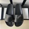2021 Yüksek Kalite Erkek Bayan Terlik Yaz Sandalet Plaj Slaytlar Moda Eğlence Terlik Bayanlar Sandali Banyo Ev Ayakkabı Klasik Mektup Baskı Desen Çiçek