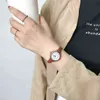 레트로 갈색 여성 시계 재료 작은 숙녀 손목 시계 빈티지 가죽 팔찌 시계 패션 브랜드 여성 쿼츠 시계 211228