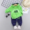 Infantil Abbigliamento per bambini Neonati maschi Costume 68 Lettera Tuta Top con cappuccio Pantaloni 2 pezzi Abbigliamento per bambini Set Autunno Ragazzi Abiti Ragazze G1023