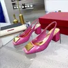 Buty Designer Women Sandals Sandały Najwyższej jakości Square Square Skórzane mokasyki z pojedynczych mody