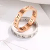 Faixa de moda Anéis de jóias Elegante temperamento de oco out algaris romanos Rose Gold Plating Titanium Steel Ring
