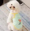 Vêtements pour chiens Vêtements pour petits chiens Fille Garçon Robe Anniversaire Pet Camisole Motif à carreaux Fraise Impression Deux pattes Coton Gilet sans manches T-shirt à l'été S A109