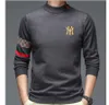 2021 Automne Nouveau pull à manches longues pour hommes Round Round Neck Fashion British Style Base Men 'Pallers