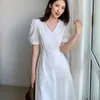 [EAM] Kobiety Biały Wzburzyć Szczupła Elegancka Dress V-Neck Krótki rękaw Puff Luźne Fit Fashion Spring Summer 1DD7321 21512