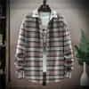 Trendigt märke Mäns Långärmad T-shirt Hongkong Stil Japansk Koreansk Plaid Shirt Handsome Loose Casual All-Match Youth Jacket 210531