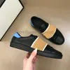 ACE Designer Luxurys Shoe Brodered Platform Retro Sneaker Grön och Röd Web Herrskor Italien Märke Vit Läder Sneakers Gummisula