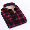 Casual Black Plaid Ciepłe koszule Mężczyzna Czysta Bawełniana Moda Z Długim Rękawem Zimowa Sukienka Koszula Mężczyzna Marka Zagęszczanie Męskie Odzież 9XL 8XL 210609