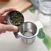 newDoppio manico Infusore per tè con coperchio Filtro per caffè a maglie fini in acciaio inossidabile Tazza per teiera Appeso Colino per tè a foglie sciolte EWB6706