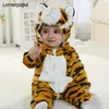 Младенческие детские игреты Одежда 0-3y малыш мальчик девочка родился мультфильм тигр unding zipper flannel теплый ребенок Kawaii милый костюм 211025