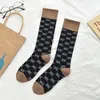 Chaussettes de créateurs pour hommes et femmes, chaussettes de sport d'hiver chaudes et épaisses en coton tricoté brodé