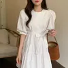 Korejpaa Frauen Kleid Korea Chic Süße Elegante Puppe Kragen Spitze Hohl Nähte Krawatte mit Taille Blase Hülse Vestido Weibliche 210526