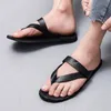 Fahion Mens Svart Tofflor Vit Män Casual Skor Strand Slipper Flats Brown Leather Summer Flip Flops Man Stor Storlek 39-47