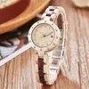 Wristwatches 2022 Naturalne Drewniane Kwarc Kobiety Wrist Watches Prosta Moda Unikalne Drewno Watch Watch Sport Business Casual Clock