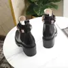 Botas femininas de couro de alta qualidade com cadarço fita fivela de cinto bota no tornozelo direto da fábrica salto áspero feminino tamanho da cabeça redonda: 35-42