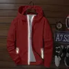 7XL Sommar Män Jackor Snabbtorkad Skinrockar Man Hooded Ultra-Light Windbreaker Zipper Vattentät Vindtät Tunnlack LM399 210811