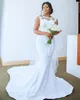 2021 Abiti da sposa a sirena semplici e splendidi Collo gioiello Illusion Appliques in pizzo Maniche ad aletta Cappella treno Plus Size Abito da sposa formale in raso abiti da sposa