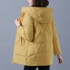 Neue Frauen Winter Lange Warme Parkas Weibliche Verdicken Mantel Baumwolle Gefütterte Parka Jacke Mit Kapuze Outwear Plus Größe 5XL