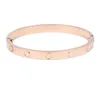 Homens e braceletes femininos Designer de aço de titânio de luxo casal casal festa amizade de casamento prata ouro rosa pulseira de ouro com caixa conjunto