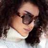 Mulheres Mulheres de Moda Oversize Glasses Sun Gradient Female Sun Glasses UV400 LENTES DE SOL306P