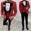 Nowy Gray Groom Wear Wedding Tuxedos Costume Mężczyźni Garnitury Czarne Pant Slim Fit For Formal Suit Kurtka Pant Kamizelki 3 Sztuk Blazers Prom Party Birthday Obiad