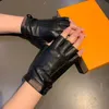 Hiphop lederen korte motorhandschoenen ins mode soft touch vrouwen handschoen kerstdag cadeau voor meisjes merk wanten