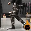 Män 2021 Jogging Multi-Pocket Overaller Camouflage Pants Fleece Målad Militärstil Lace-Up Cargo Men's