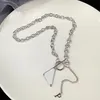 Kedjor Halsband Lyx Triangel P Designer Smycken Diamond Halsband Män Present Mode för Kvinnor Halsband Inverterad D218314HL