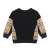 Baby Girls Boys Sweatshirts Fashion Stripe Höst Vinter Långärmad Toppar T Shirts Bomull Barnkläder 220309