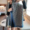 럭셔리 캐시미어 스카프 여성 겨울 따뜻한 Shawls 및 랩 디자인 말 인쇄 Bufanda 두꺼운 담요 스카프 2022