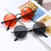 Lunettes de soleil Steampunk Cadre Round Metal Spring Foot Fashion Fashion Fashion Men and Women2321628