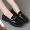 Kleid Schuhe 2021 Patent Leder Casual Slip Auf Loafers Frauen Plattform Dicke Sohle Schwarz Schuh Frau Schöne Bequeme Für