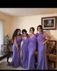 2021 Afrikansk lavendel lila sjöjungfru brudtärna klänningar En axel med båge långt för bröllop Gästklänning Plusstorlek Party Maid of Honor-kappor under 100 soptåg