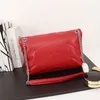 Saco de brinquedo de bolsas de desenhista em bolsas de pele de lambskin acolchoado mini saco decorado com metal hasp up couro cadeia de corrente fash vermelho