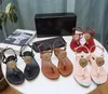 Мода-роскошные женские скольжения Crystal Calf Кожаная стеганая платформа сандалии обуви дизайнером Sapatos Flat Sandalias