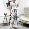 Summer Designer Diomands Knitting Top and Print Midi Mesh Skirt 2 Piece Clothing Set Elegant Office Lady Suit Casual Outfit 210601
