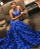 Lyxig Sydafrika sjöjungfrun formella kvällsklänningar halter Backless Royal Blue Floral Special Occasion Dress Appliques Golden Lace Sequins Prom Party Gowns Vestido