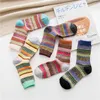 Produits d'hiver Chaud Épaissir National Wind Femmes Laine Tube Tube Chaussettes Usine En Gros 5 Paires 210720