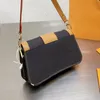 crossbody الظهر الحقيبة واحدة سلم حقيبة الكتف السيدات حقيبة يد القرون الوسطى جودة رسالة القديمة زهرة أكياس الإبط