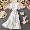 女性の白いドレス夏のエレガントなVネックシングルブレストショートフレアスリーブヴィンテージドレス女性韓国のシックなローブMujer 210630
