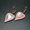 orecchini pendenti cuore rosa