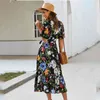 Femmes Floral Print Beach Robe Summer Boho Maxi Sundress Manches courtes Élégant Col V Partywear Robes Robes de vacances 210514