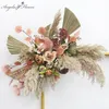 Anpassad hörnblomma löpare naturtorkade växter pampas gräs bröllop bågdekor blommor arrangemang vägghändelse layout blommor rad 24030488