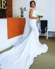 2021 Simple Gorgeous Syrena Suknie Ślubne Klejnot Neck Illusion Lace Aplikacje Cap Rękawy Chapel Train Plus Size Satin Formalna Sukienka Bridal Vestidos de Novia