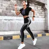 Hohl Nahtlose Sport Set Frauen 2 stücke Zwei Stück Crop Top T-shirt Leggings Sportwear Workout Outfit Fitness Gymsuit Yoga tragen Sets 210813