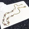 Colar com pingente floral de strass rosa elegante cristal feminino letras joias pingentes colares para presentes de aniversário de namorados 255t