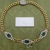 Lyxig strasshalsband tjock kedja hänge retro stil brev hänge kvinnor fest smycken halsband